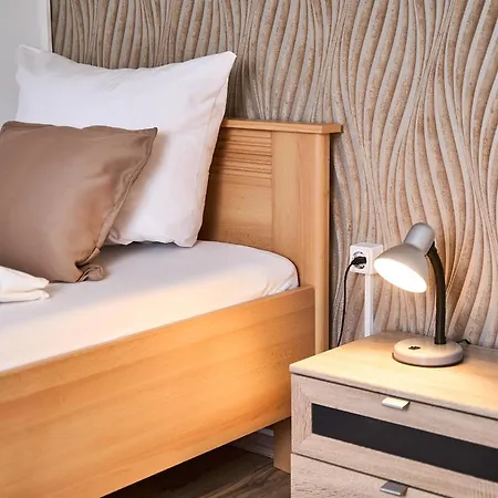 Hotel Maximo Pinneberg Eksteriør billede