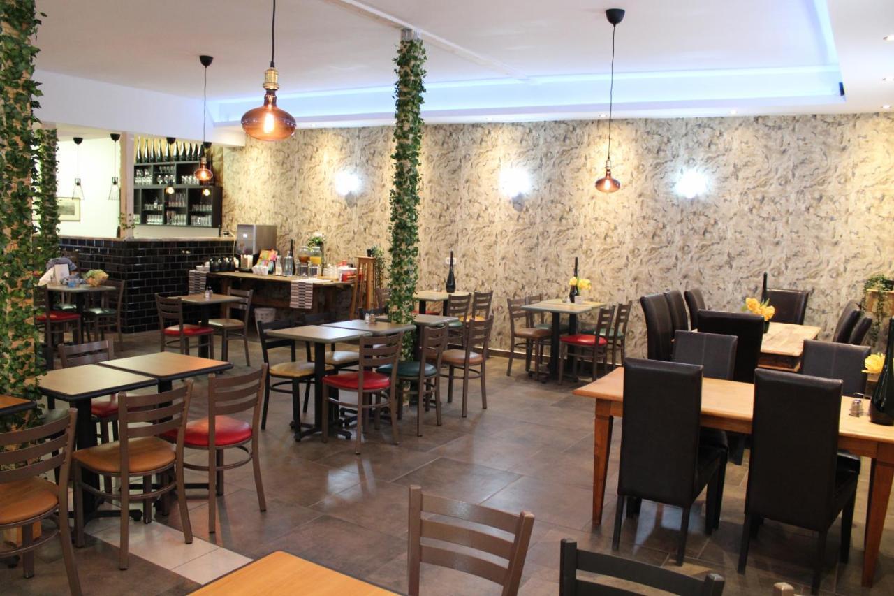 Maximo Hotel